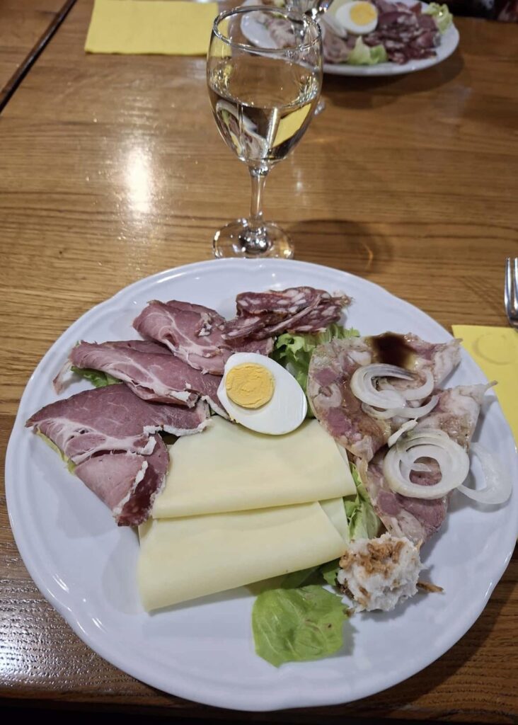 Without onions this plate would be boring [OC]