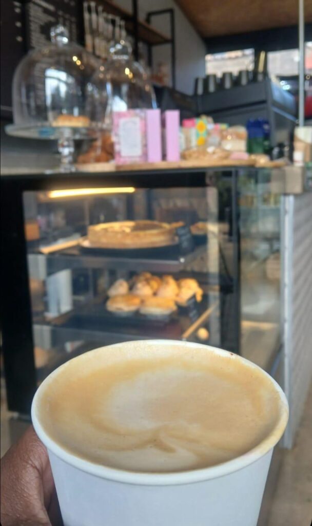 Just a stop by my local coffeeshop. ☕️🫰