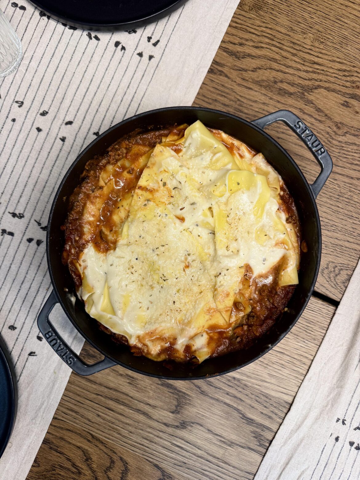 creamy cheese layers beef lasagna