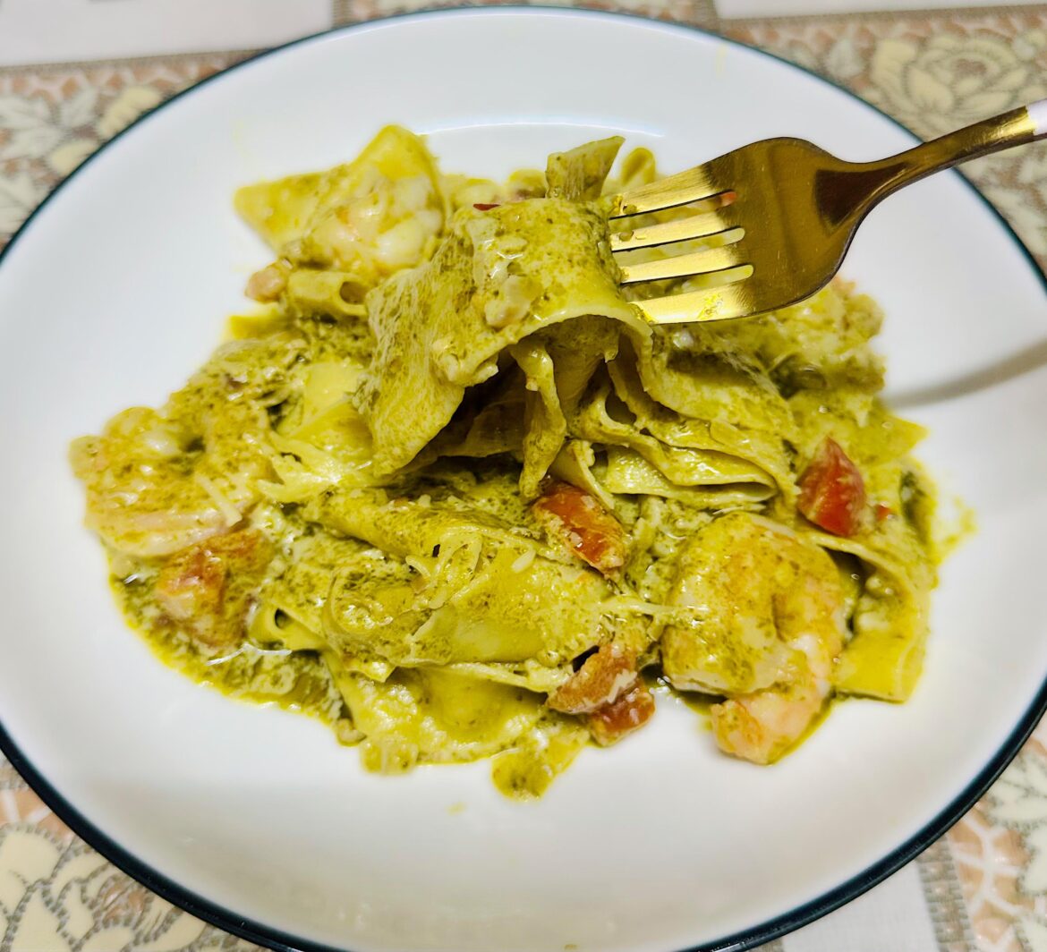 made creamy pesto prawns over fresh pappardelle for dinner tonight