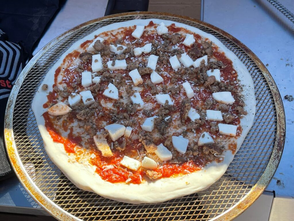 Sausage pizza on the Genesis