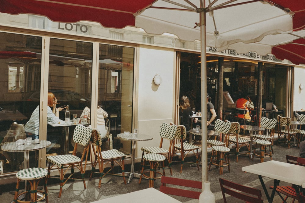Photo of the terrasse of the restaurant Le Cornichon in Paris 11th.