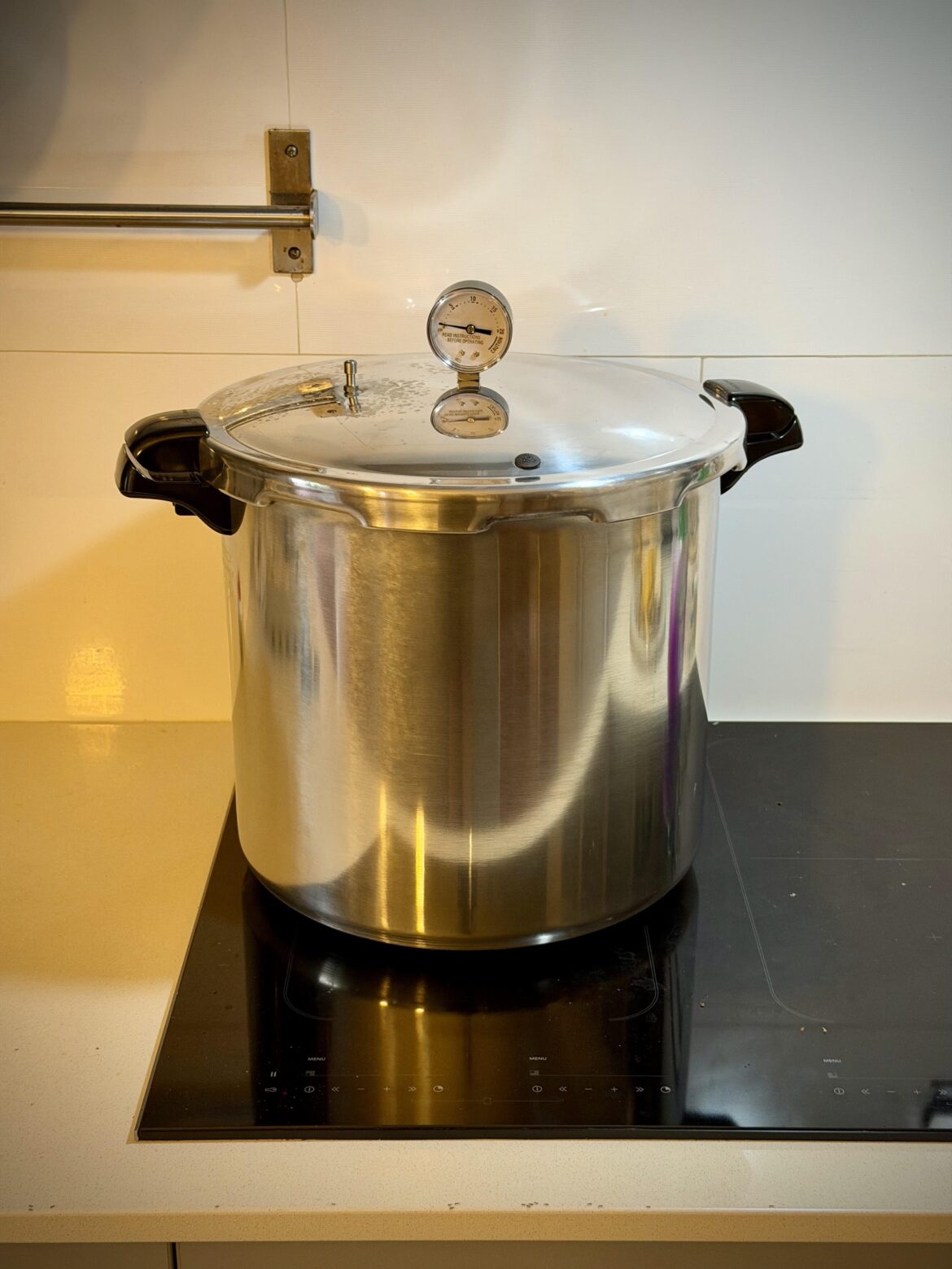 23 qt Presto (induction) on a domestic induction stovetop?