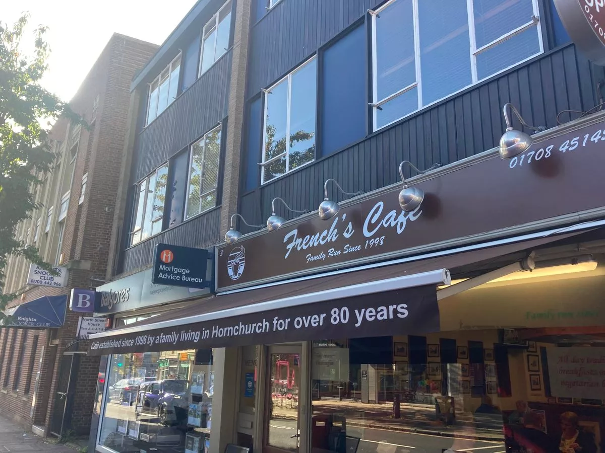 French Cafe in Hornchurch