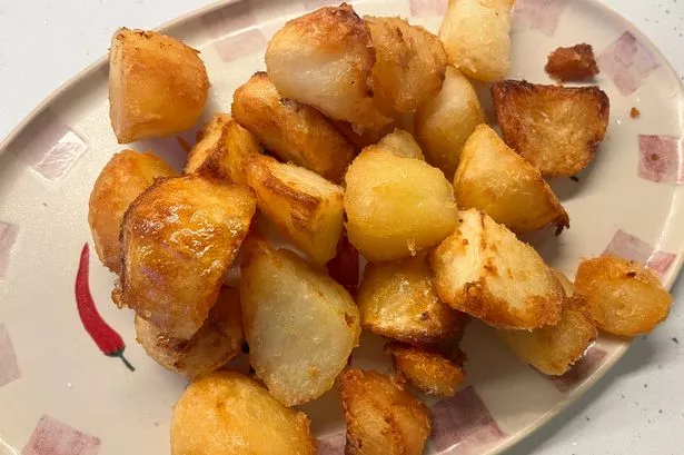 how to make the best crispy roast potatoes excl