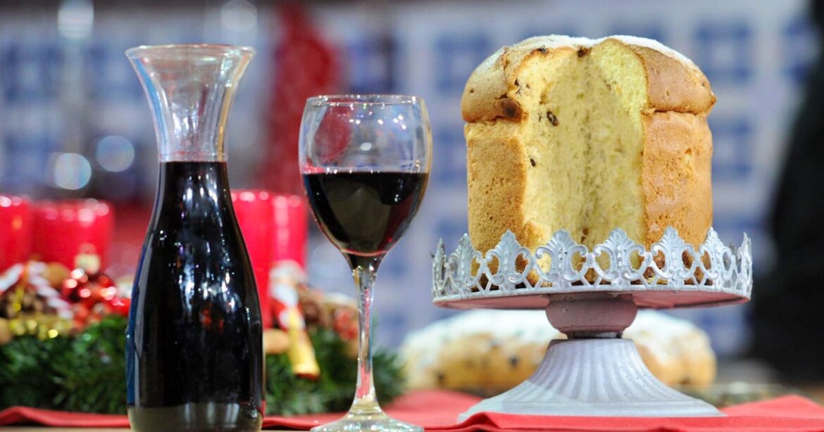 47-year-old Italian man chokes on a piece of panettone 47-year-old Italian man chokes on a piece of panettone