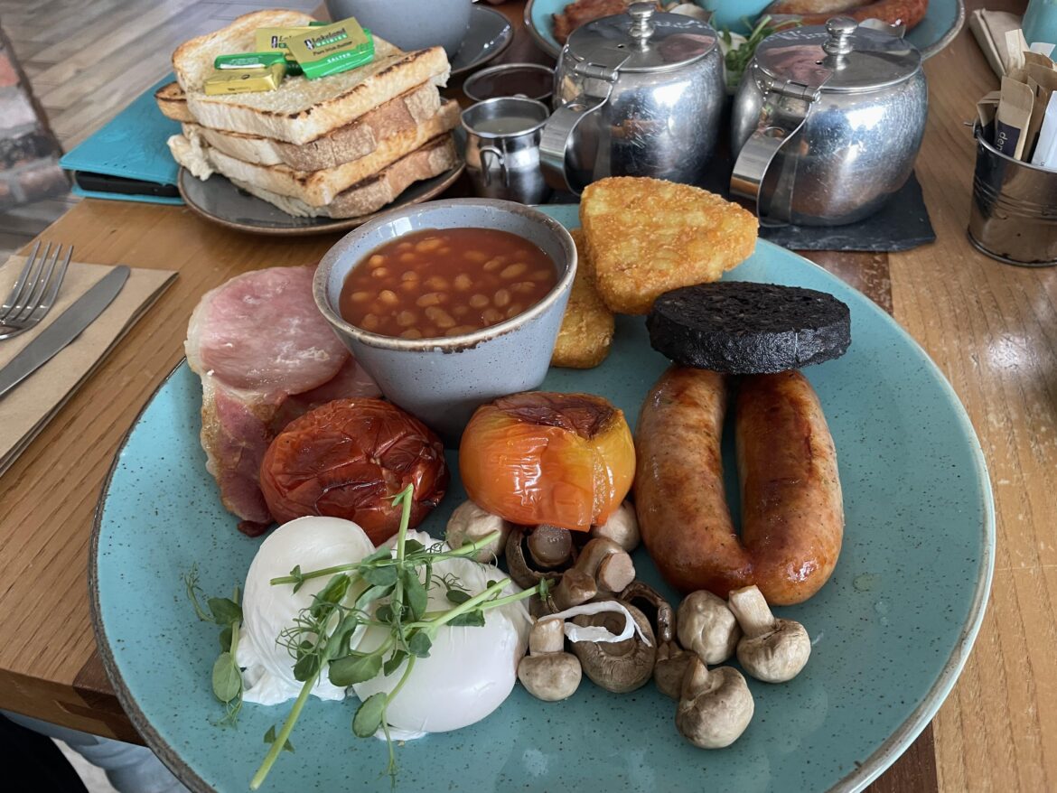 Full English £12.95 w/Black Pudding £2, Bennett's Egg Shop, Liversedge UK