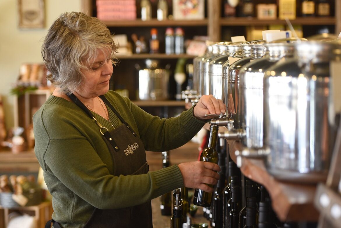 Olive Rustica offers Chattanooga gift option with fine oils, vinegars