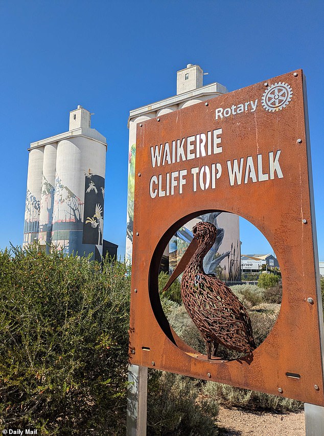 The Waikerie Rotary Cliff Top Walk is a must-do while in town and a great way to enjoy an expansive view of the River Murray and the meandering floodplain
