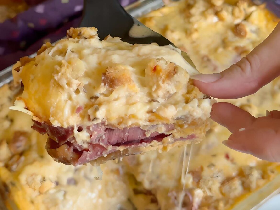 This Melty, Cheesy Casserole Is the Best Thing You'll Make This Month (Only 15 Minutes of Prep!)