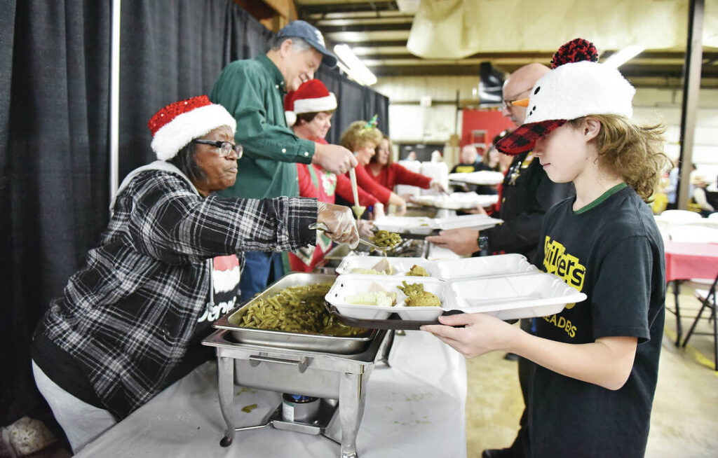 Community Christmas Dinner dishes out holiday cheer