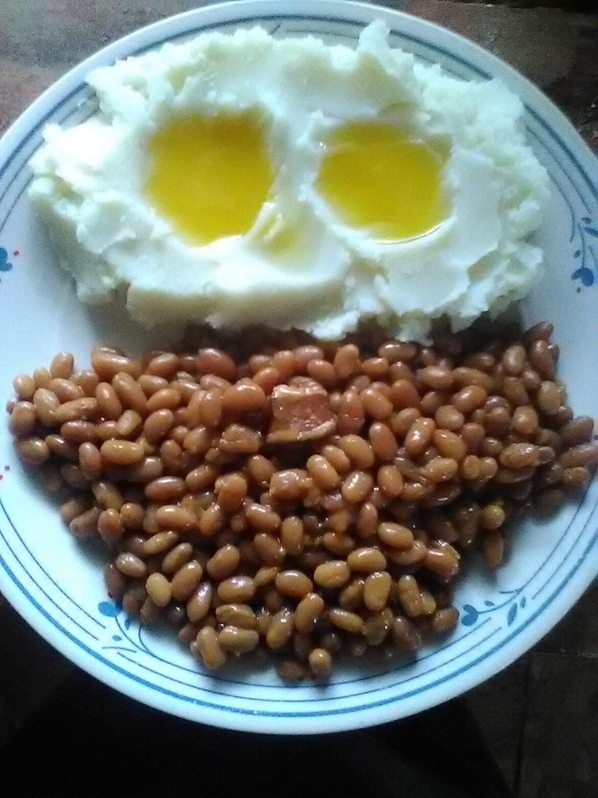 Todays ration, last post for the week. Canned baked Beans and powdered mash potatoes with soy based buttery topping.