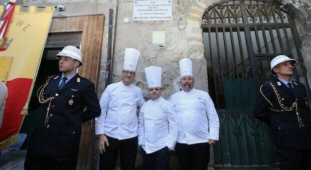 Napoli, tre vicoli per i cuochi-letterati: la città celebra la sua storia gastronomica