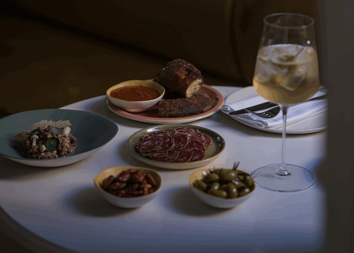 A very chic neighbourhood French bistro