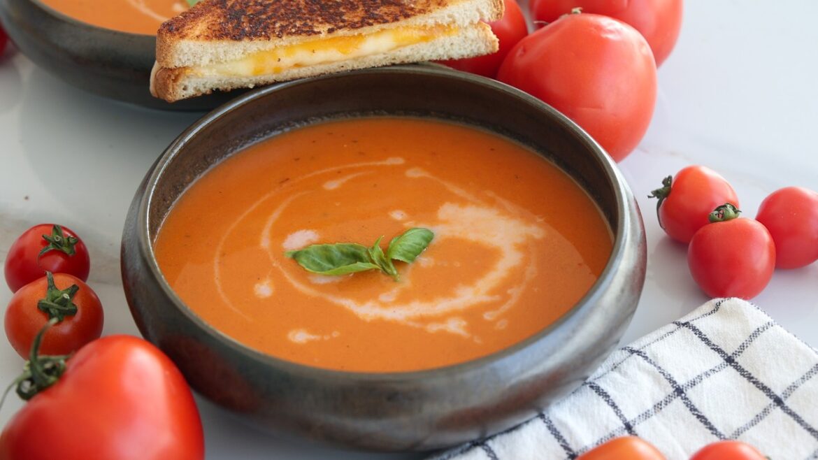 Best Roasted Tomato Soup | How to Make Roasted Tomato Soup