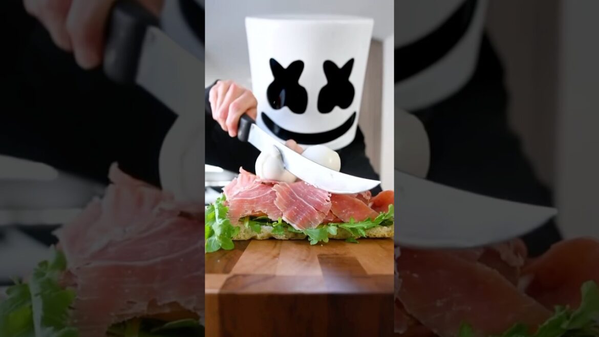 Italians react to ITALIAN SANDWICH @cookingwithmarshmello