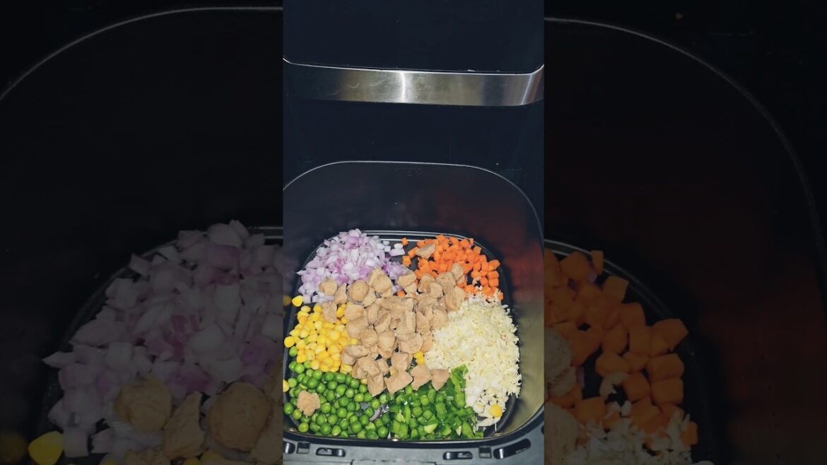 Air Fryer Fried Rice - Easy Dinner Idea #guiltfreesnacks #recipe #friedrice #shorts #reels #cooking