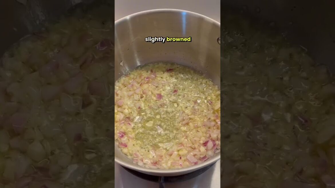 10 mins Mussels in White Wine Sauce (MoulesMarinières) #10minsrecipe #easyrecipesforbeginners 10 mins Mussels in White Wine Sauce (MoulesMarinières) #10minsrecipe #easyrecipesforbeginners