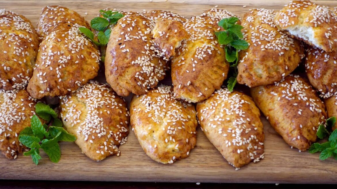 Δεν θα μείνει ούτε ένα στο ταψί–Εύκολα & τραγανά τυροπιτάκια | Cheese Pies Melt in Your Mouth