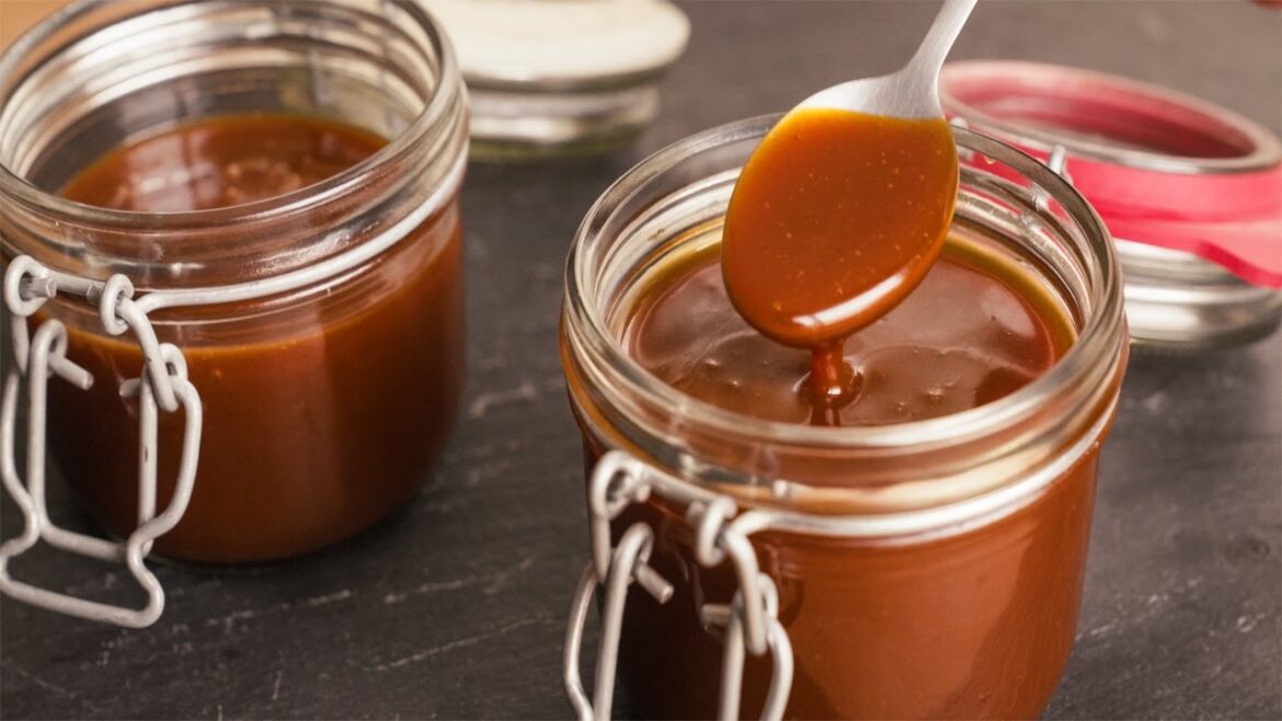 How to Make a Homemade salted caramel sauce with 5 Ingredients