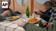 AP explains the cultural importance of Italian cooking (Video)