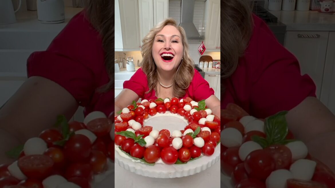 Caprese Salad Wreath