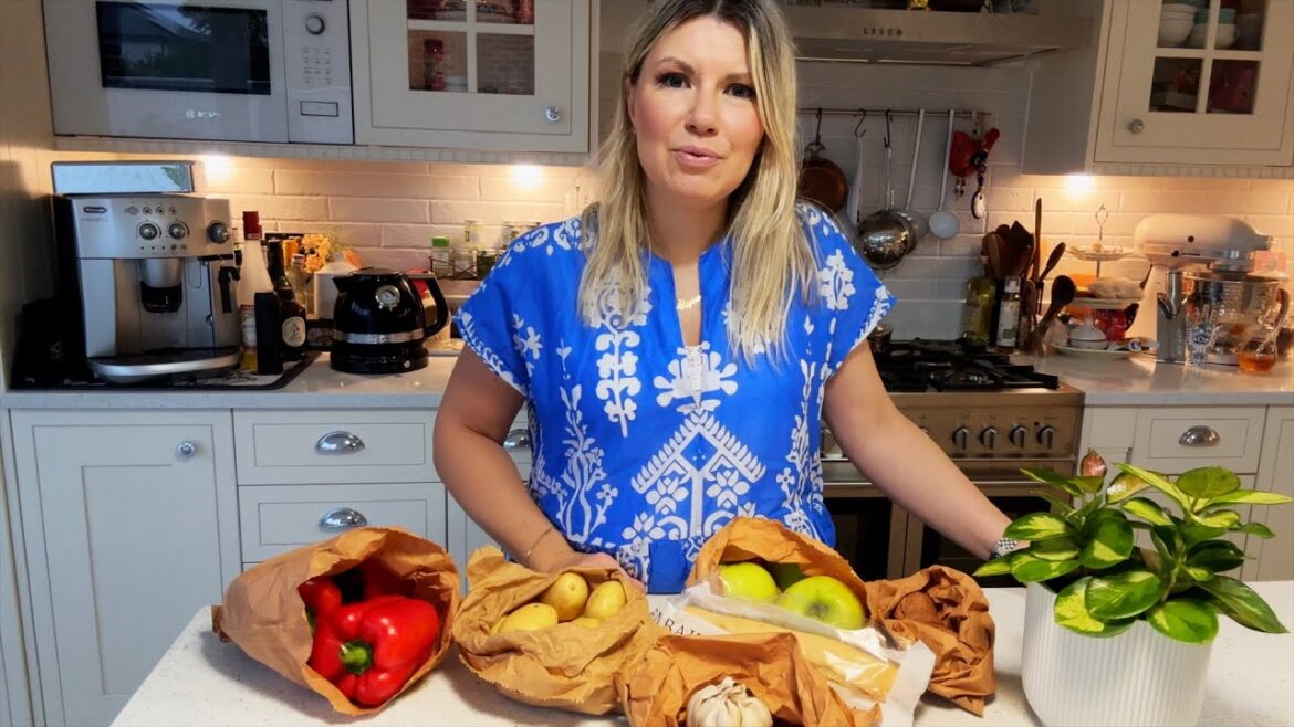Roasted Red Pepper Salad | Delicious Countryside Cooking | OCT25 #Foodie #EasyCooking