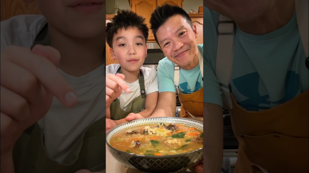 Italian Wedding Soup #italianweddingsoup #soup #comfortfood #soupseason Inspired by @jujumao