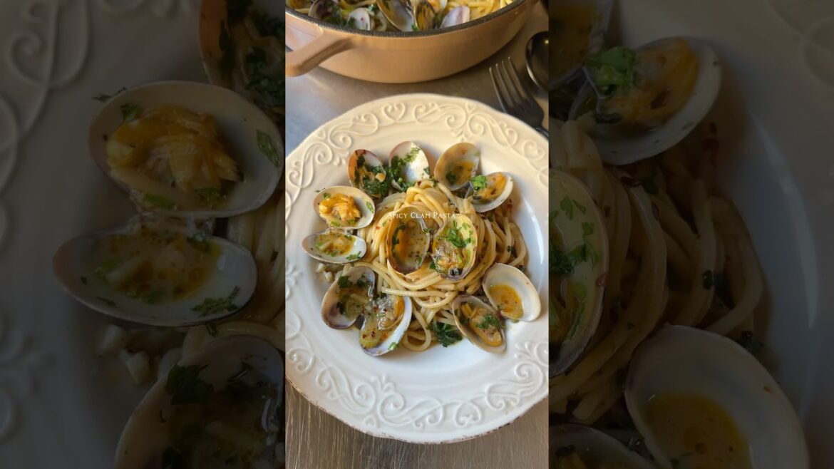 This clam pasta is great for dinner and takes only 20 mins #pasta