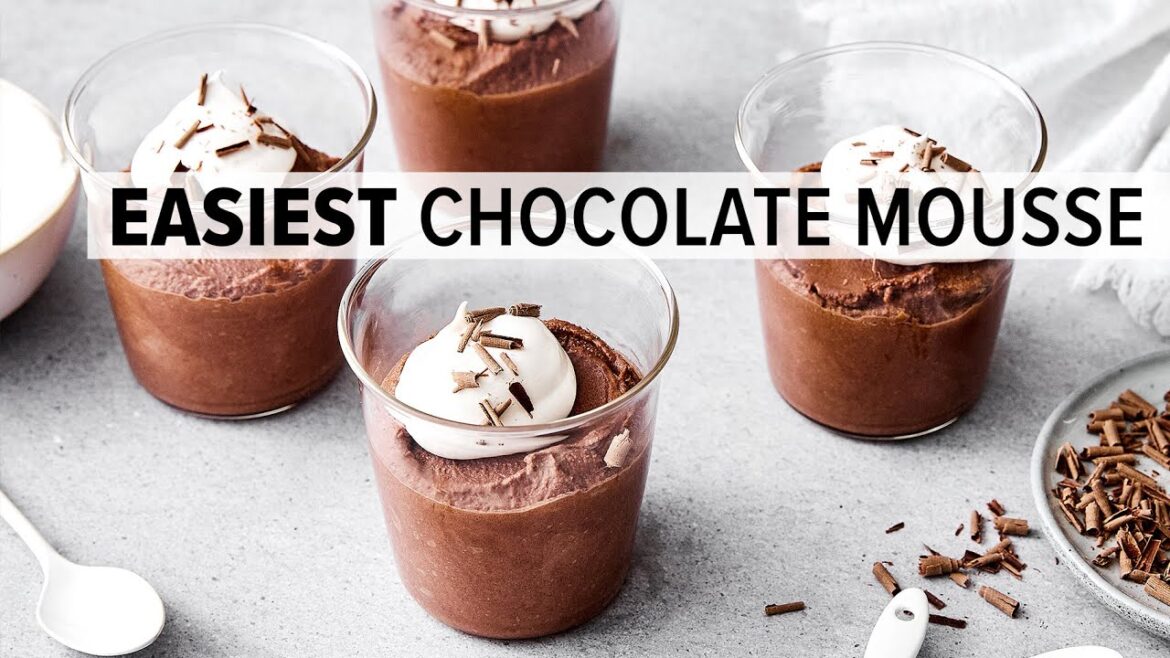 EASY CHOCOLATE MOUSSE (No Eggs, No Baking!)