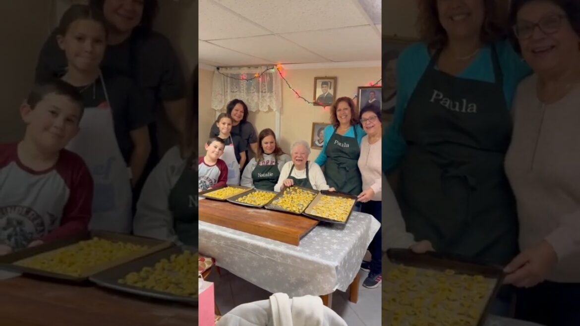 Nonna's little hats! Cappelletti!#cappelletti