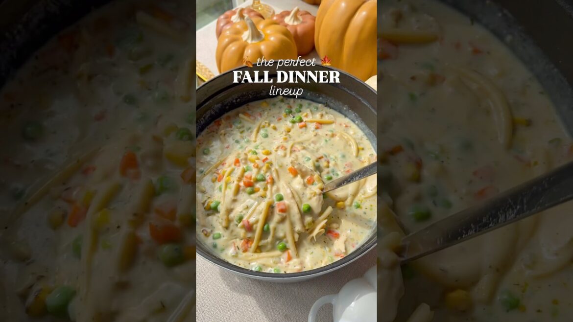 Ultimate Fall Menu! Click the link in my bio and then select the photo to get the recipe ❤️