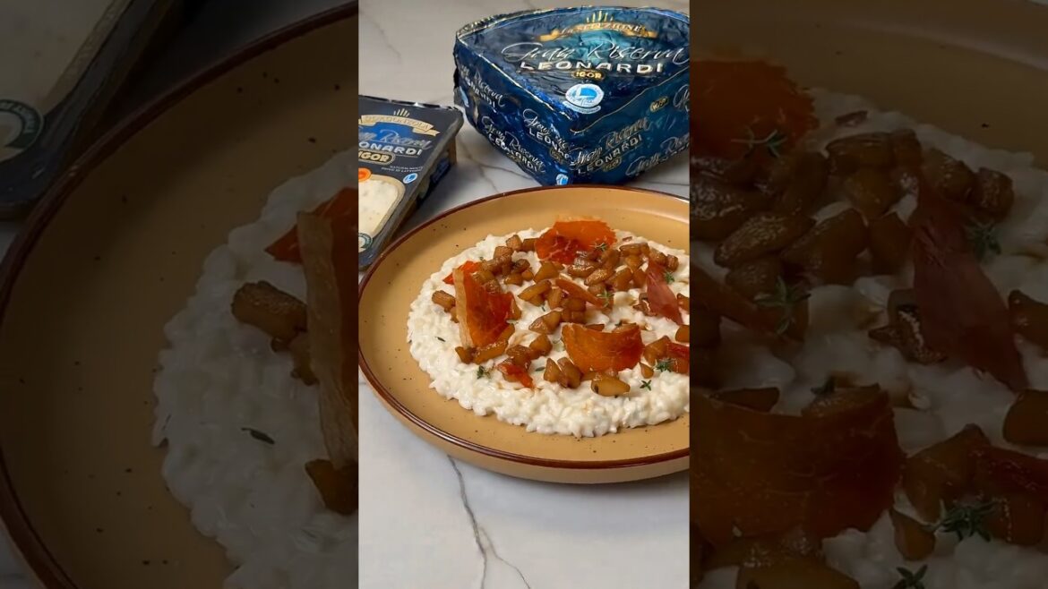 Risotto al Gorgonzola Dolce Gran Riserva Leonardi Igor, con pere caramellate e prosciutto croccante Risotto al Gorgonzola Dolce Gran Riserva Leonardi Igor, con pere caramellate e prosciutto croccante