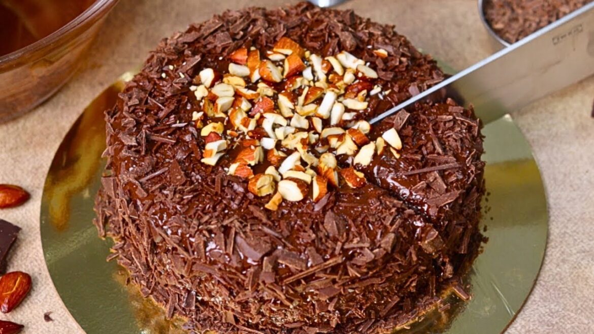 ఎగ్ లెస్ చాక్లెట్ కేక్ బీటర్ ఓవెన్ లేకుండా ఇంత సింపుల్ గా చెయ్యొచ్చు .Egg Less Choclate Cake