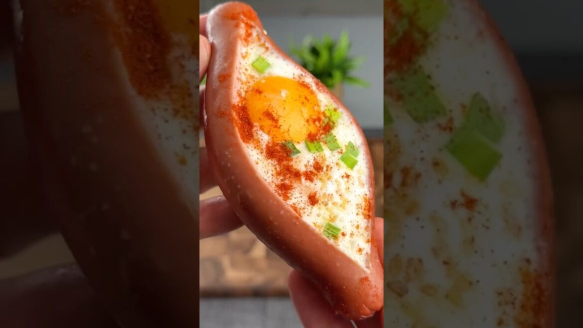 SAUSAGE AND EGG BREAKFAST THAT LOOKS INCREDIBLY DELICIOUS!