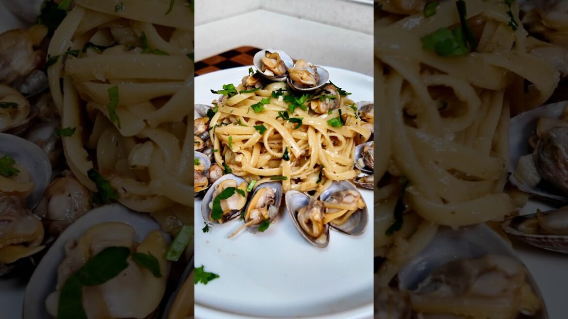 Clam linguine #Vongole #ClamPasta #ItalianFood #SeafoodPasta #Foodie