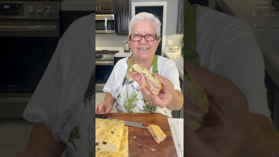 Focaccia #italy #cooking #cook #food #recipe #focaccia #bread