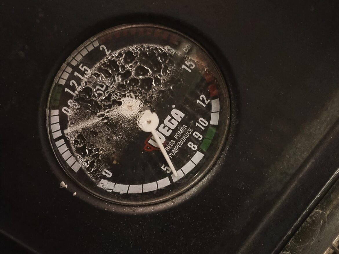 why is my spro always over extracted, too bold, too dark. already messing with the grind size, tamp, & grind distribution.