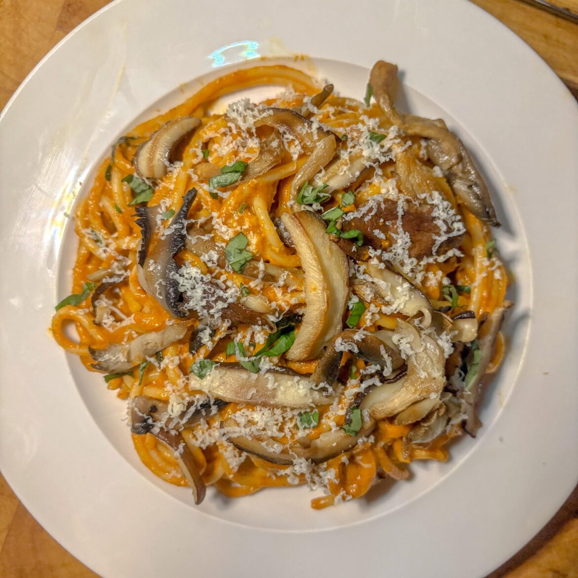 Wild Mushroom & Roasted Plum Tomato Spaghetti