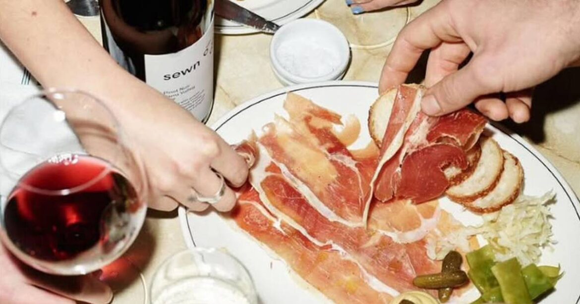 Groovy new Italian joint to replace longstanding family-owned Toronto restaurant Groovy new Italian joint to replace longstanding family-owned Toronto restaurant