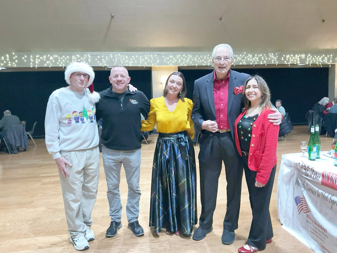 Craig Annen, Moon Distributing sales rep Robbie Hortman, sales rep Nicki, Bill Lamoureux and Lisa Miller. (Robin Raborn Burns photos)