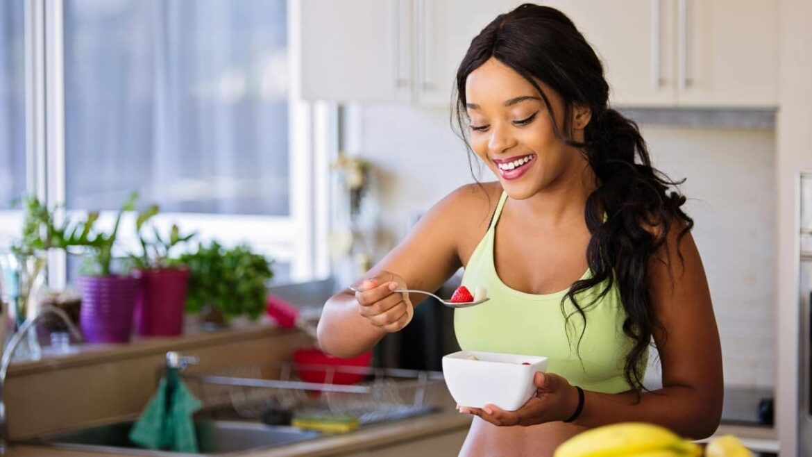 What to eat during pregnancy (Image: Pexels)