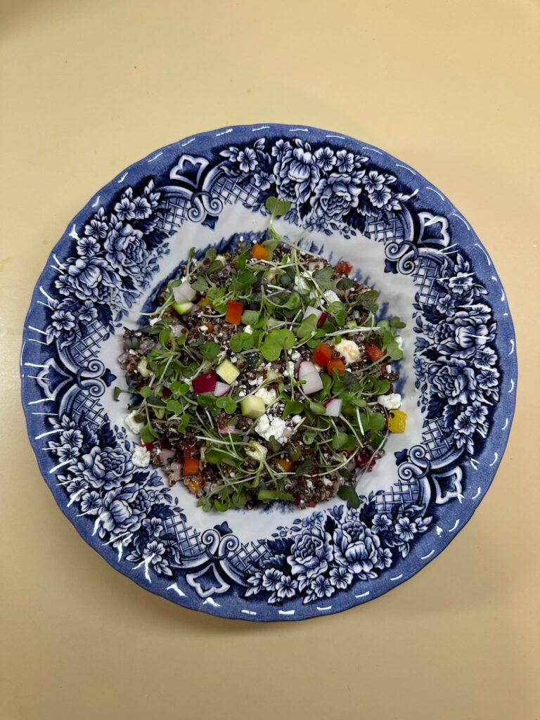 Anyone else do absolutely unnecessary knife-work for their own dinner? I live alone 🤣