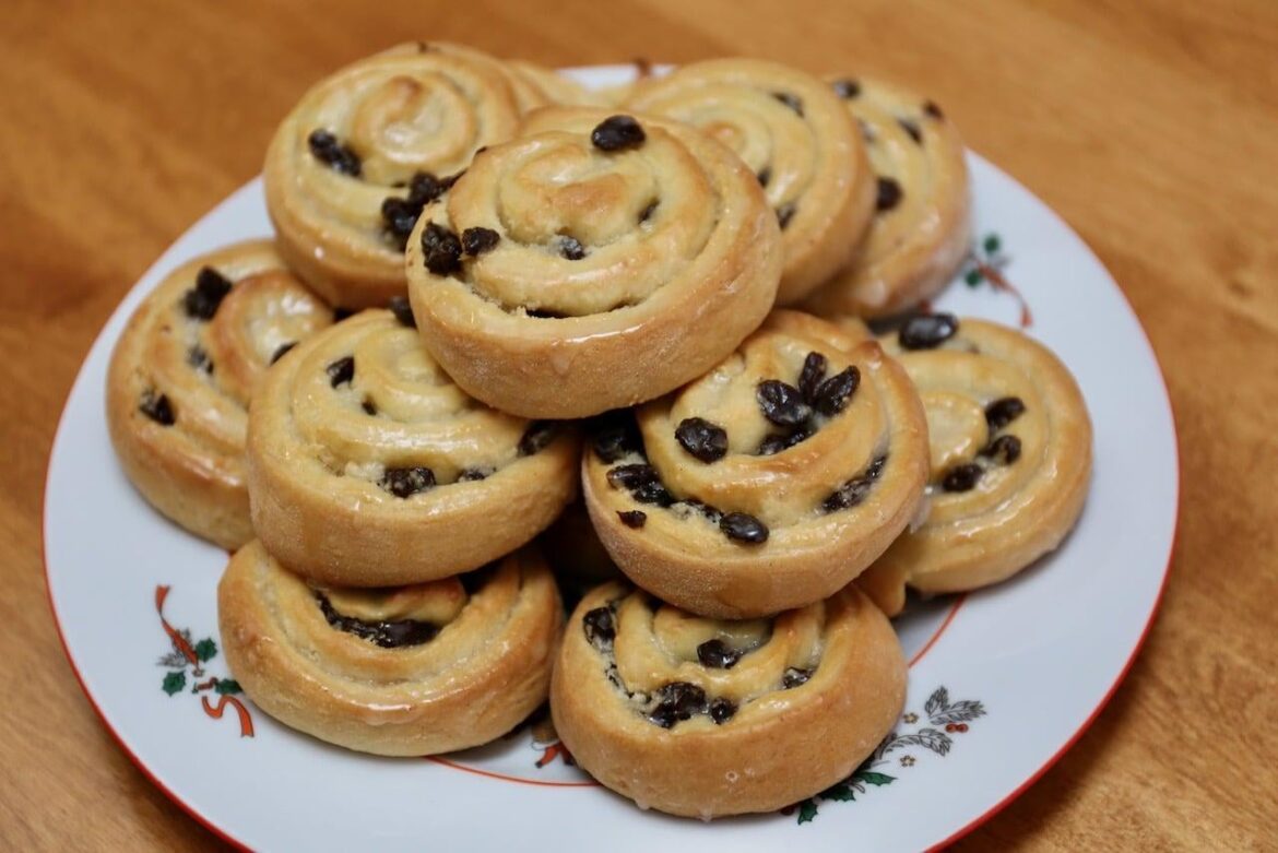 Rosinenschnecken German Raisin Frangipane Spiral Buns