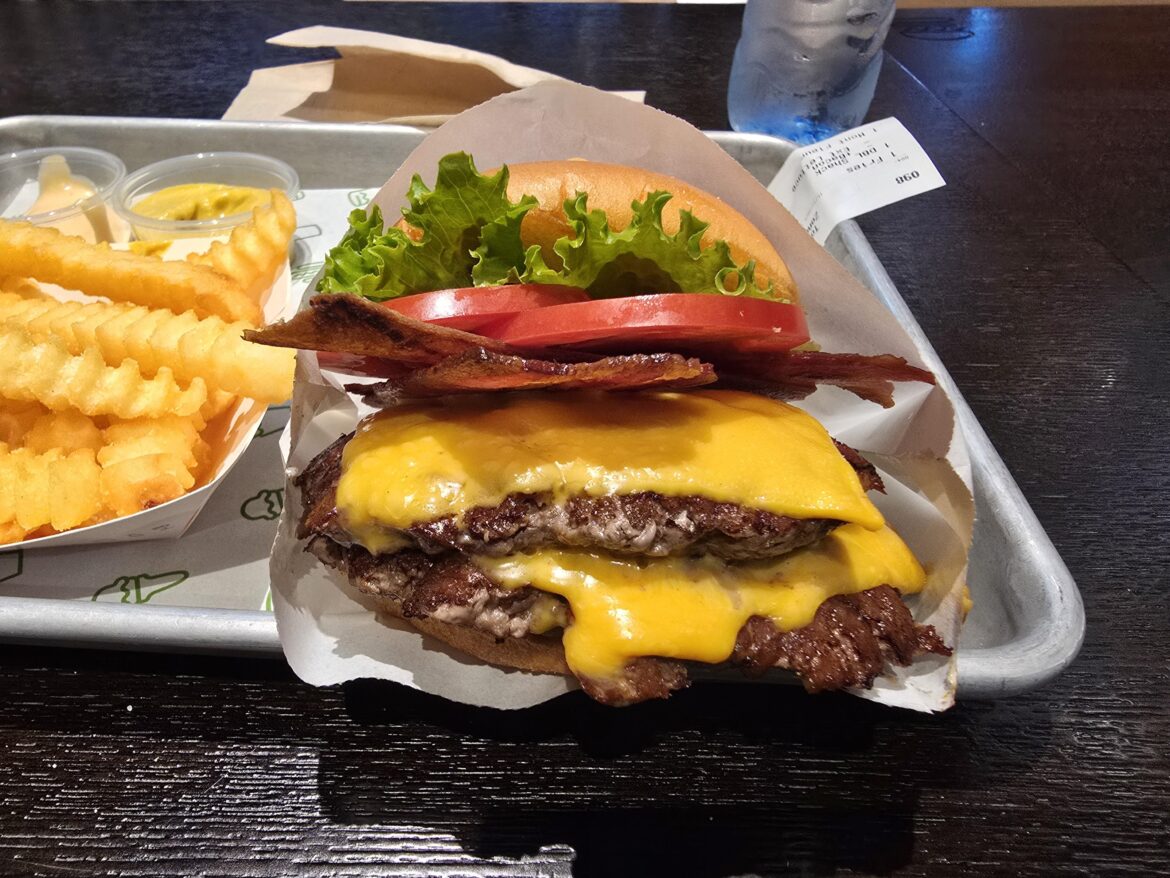 Shake Shack in Bangkok is on point today