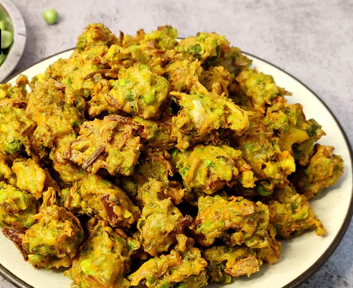 Matar ki pakodi