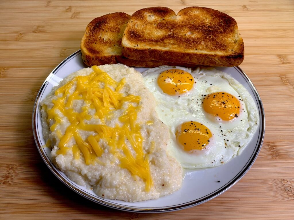 Eggs with Cheese Grits and Rye Toast