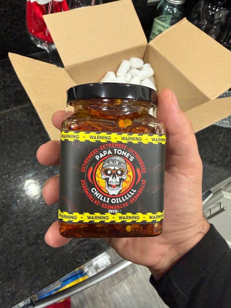 Got my hands on some chilli oillllll