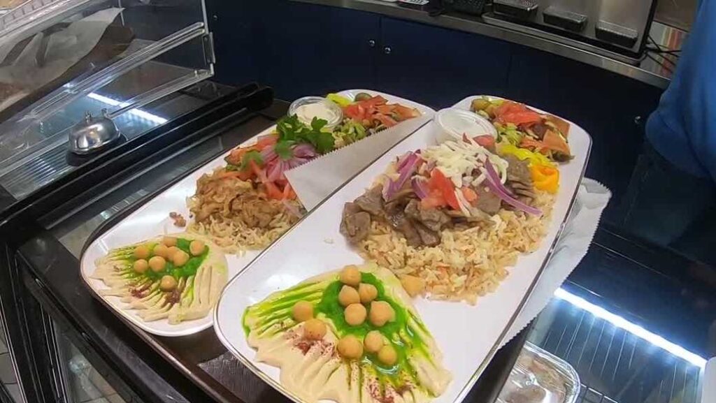 Louisville restaurant offers meals on Christmas Eve and Christmas