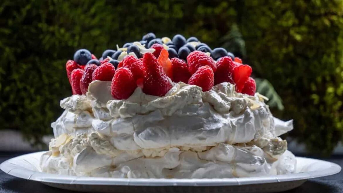 Ballet To Christmas Dessert, The History Of Christmas Pavlova